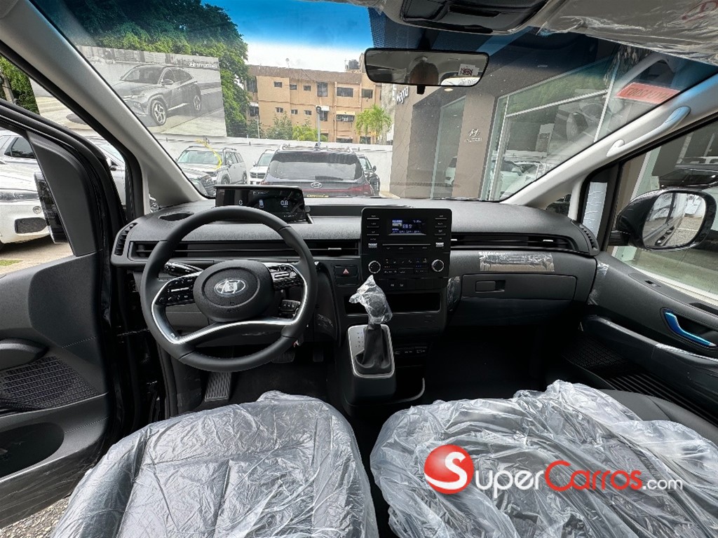 2026 Hyundai Staria — foto 10 / 12