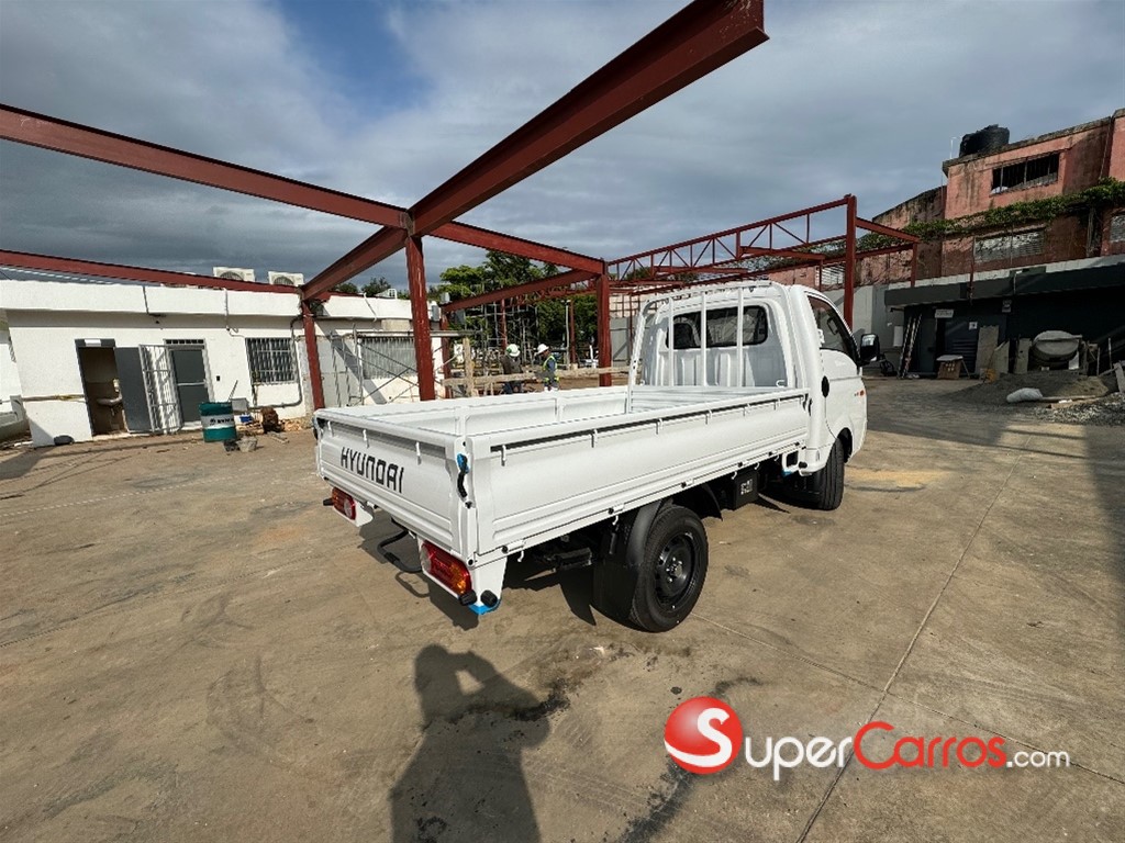2026 Hyundai H-100 Camion — foto 6 / 9