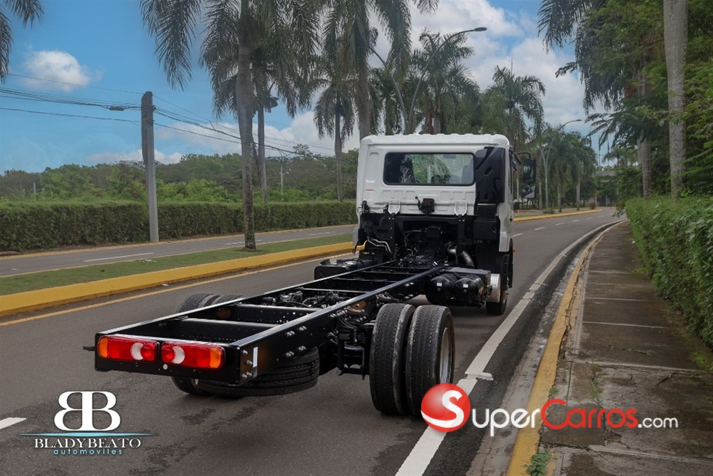 2023 UD Trucks CRONER MKE 22 PIES — foto 3 / 12