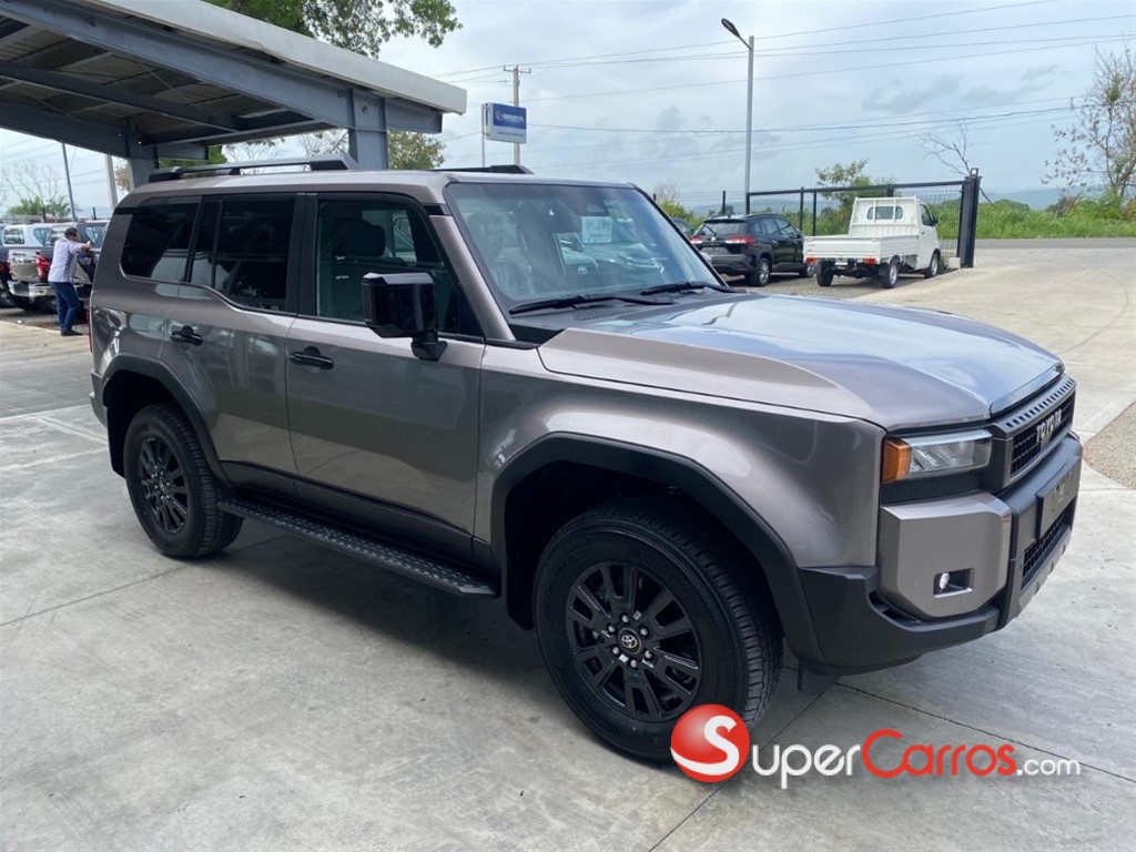 2027 Toyota Land Cruiser Prado All Rounder — foto 2 / 9