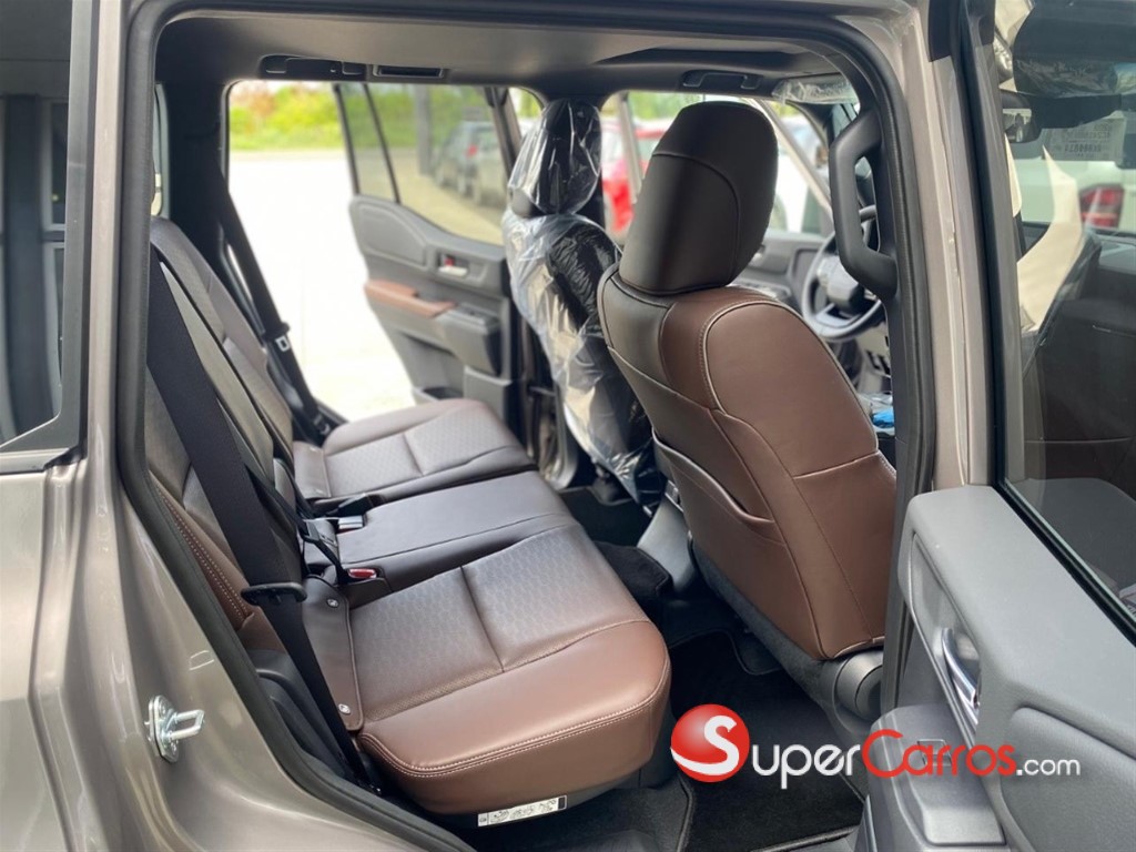 2027 Toyota Land Cruiser Prado All Rounder — foto 8 / 9