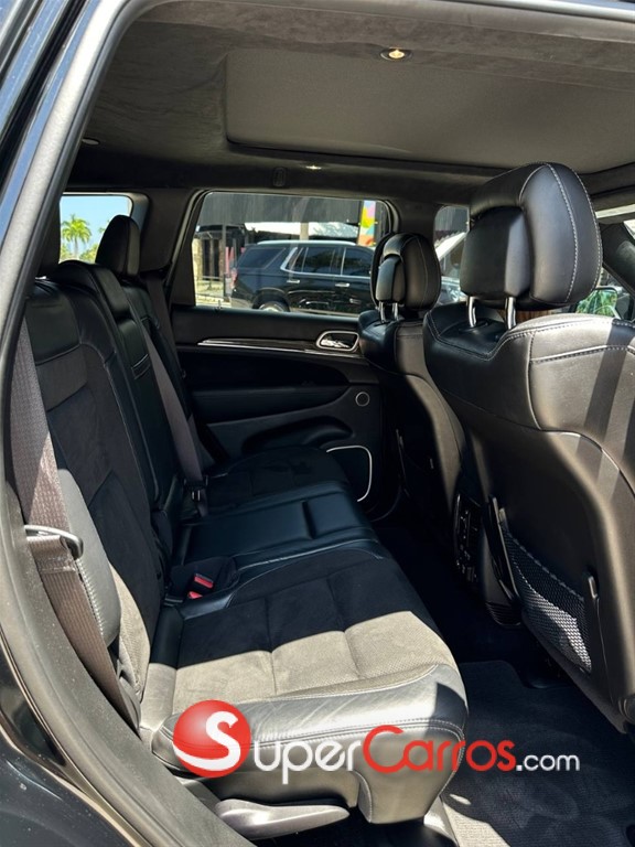 2021 Jeep Grand Cherokee SRT8 — foto 4 / 10