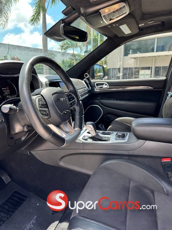 2021 Jeep Grand Cherokee SRT8 — foto 6 / 10