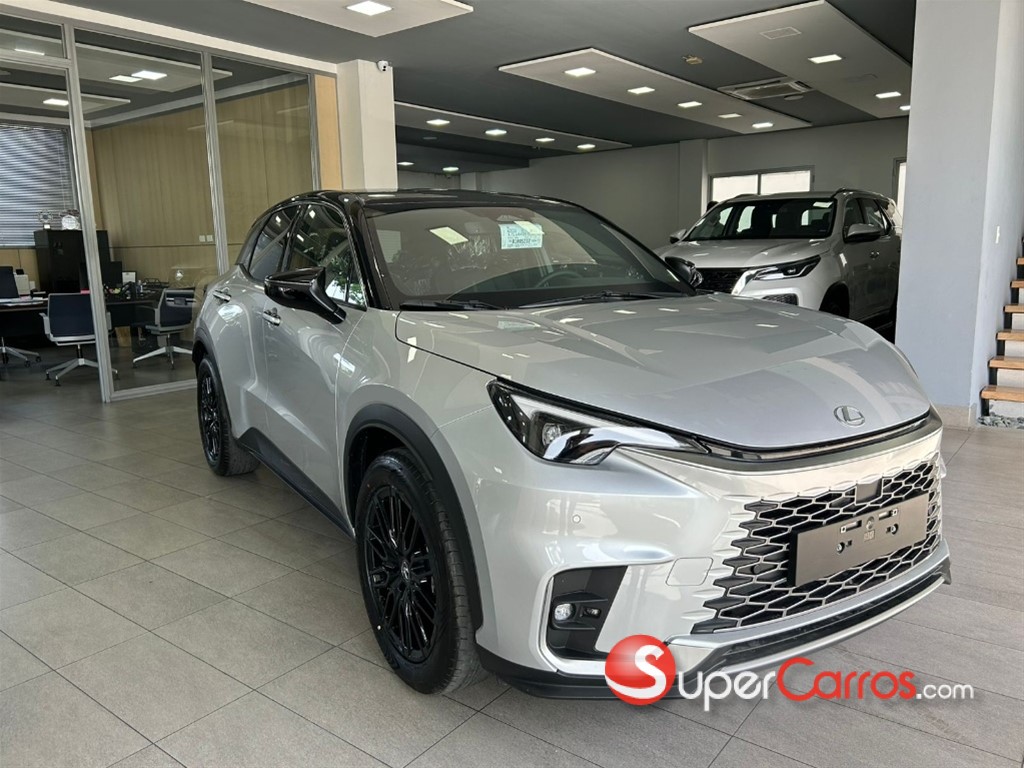 2025 Lexus LBX CoolSportHibrida
