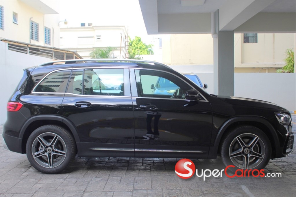 2026 Mercedes-Benz Clase GLB 200 AMG — foto 5 / 10