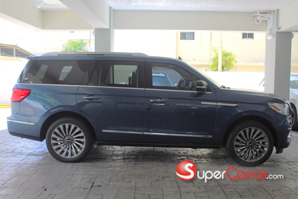 2020 Lincoln Navigator — foto 4 / 12