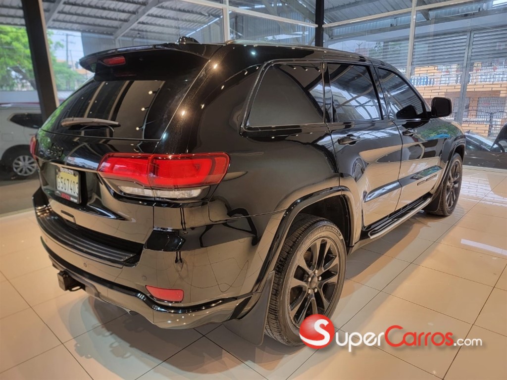 2017 Jeep Grand Cherokee Altitude — foto 10 / 11