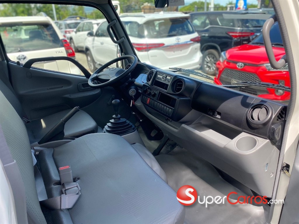 2024 Hino 200 — foto 7 / 7