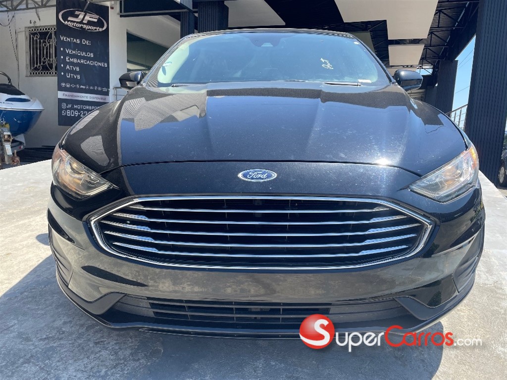 2019 Ford Fusion SE — foto 9 / 10