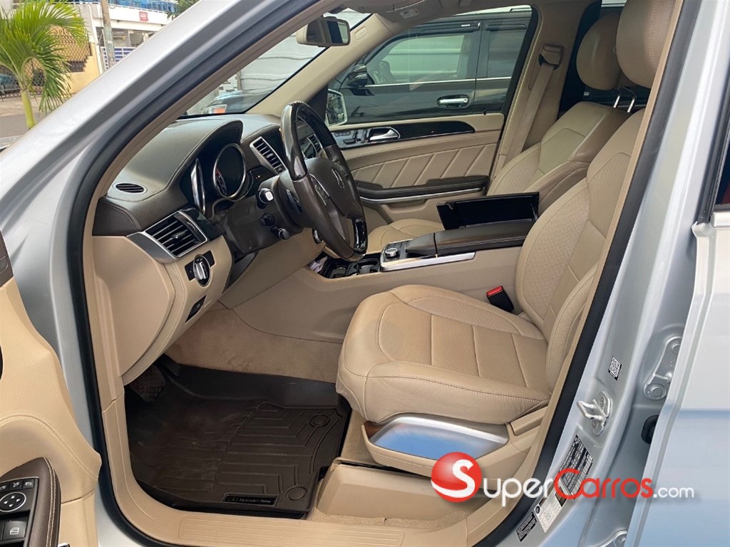 2016 Mercedes-Benz Clase GL 550 — foto 7 / 12