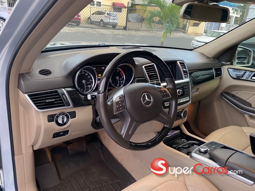 2016 Mercedes-Benz Clase GL 550 — foto 8 / 12