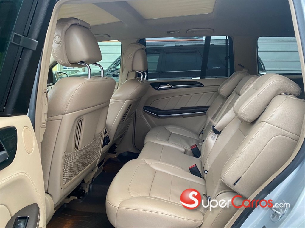2016 Mercedes-Benz Clase GL 550 — foto 9 / 12