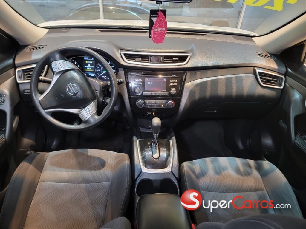 2016 Nissan Rogue SV — foto 4 / 12