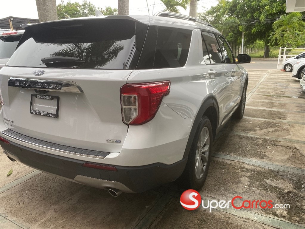 2020 Ford Explorer Limited — foto 8 / 12
