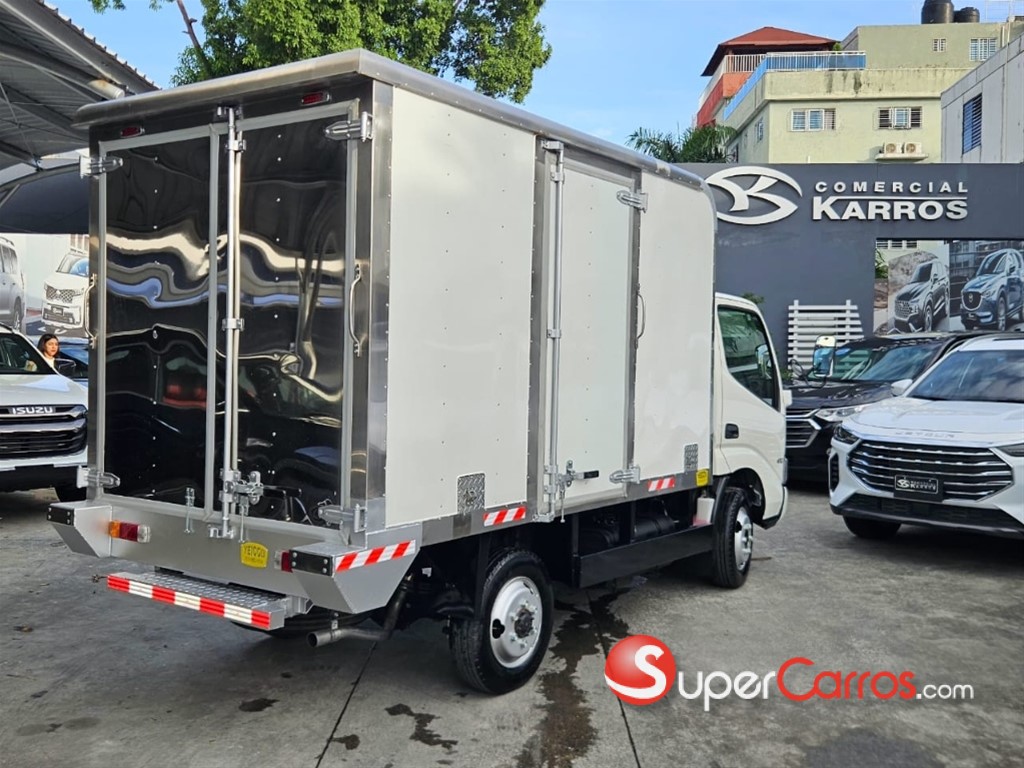 2025 Hino 200 — foto 4 / 8