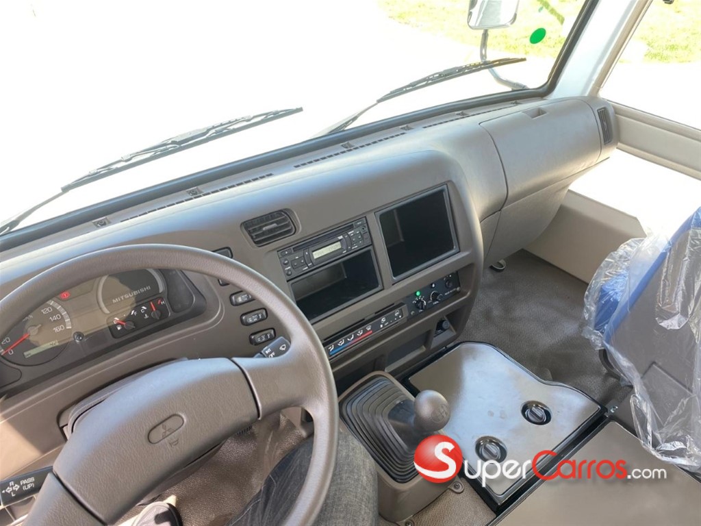 2027 Mitsubishi Motors Rosa — foto 8 / 8