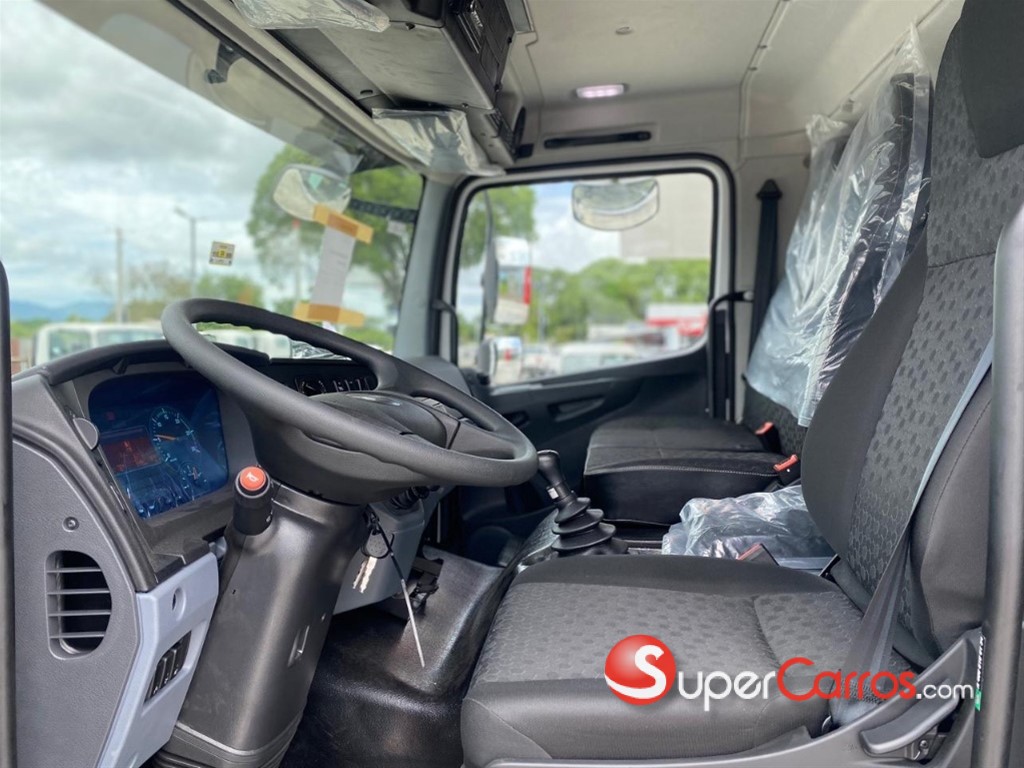 2025 Mitsubishi Motors Fuso — foto 8 / 12