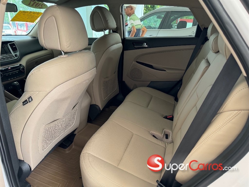 2017 Hyundai Tucson SEL — foto 7 / 8