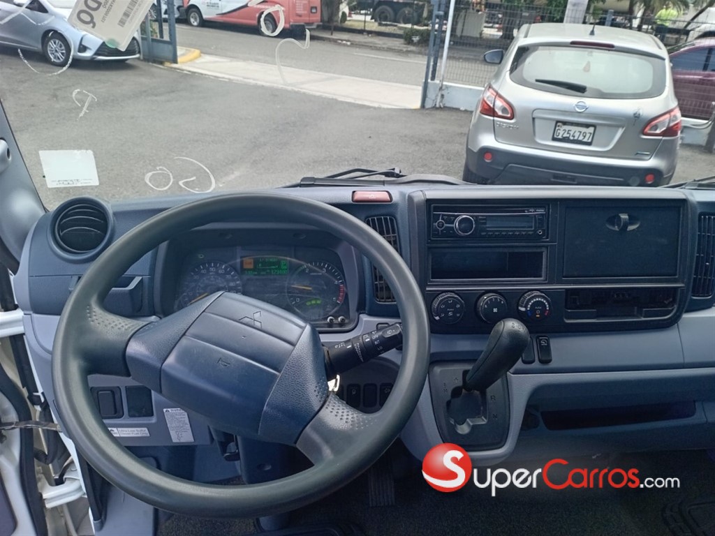2015 Mitsubishi Motors Fuso — foto 9 / 9