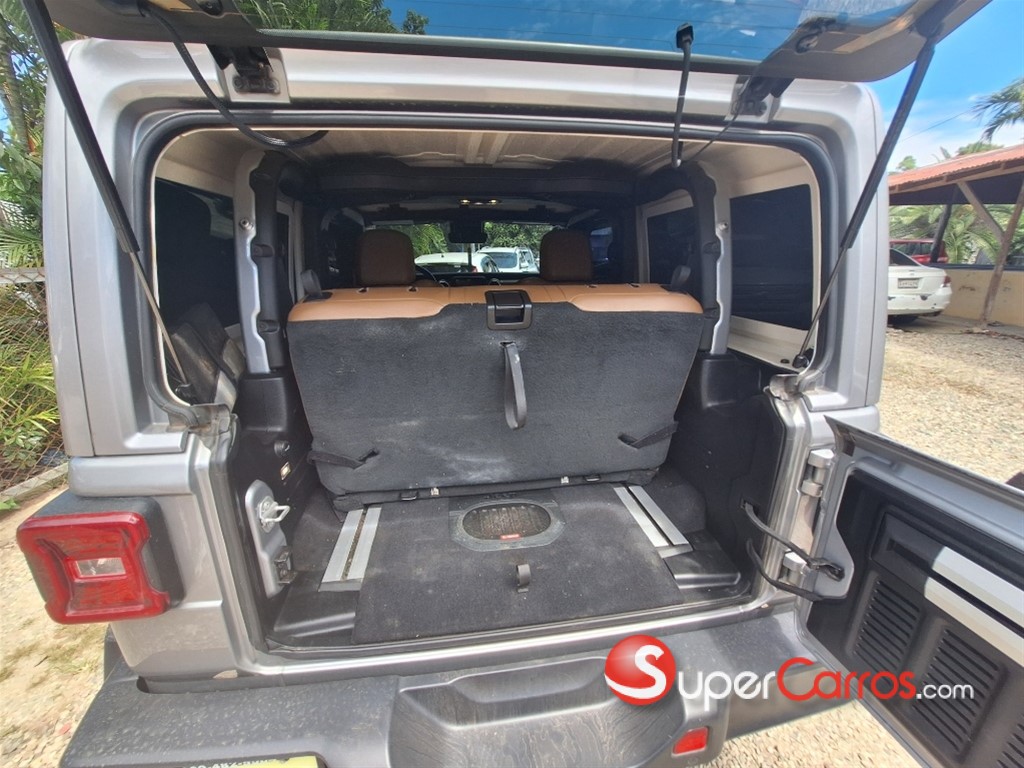 2020 Jeep Wrangler Rubicon — foto 8 / 10