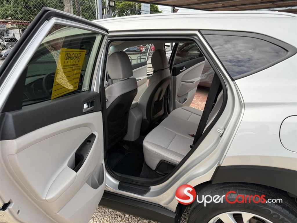 2020 Hyundai Tucson SEL — foto 6 / 10