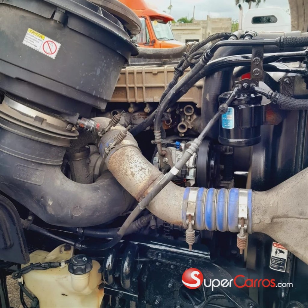 2013 Freightliner M2-106 — foto 5 / 8