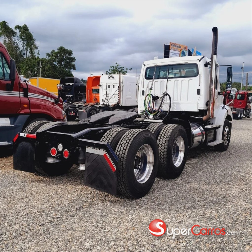 2013 Freightliner M2-106 — foto 7 / 8