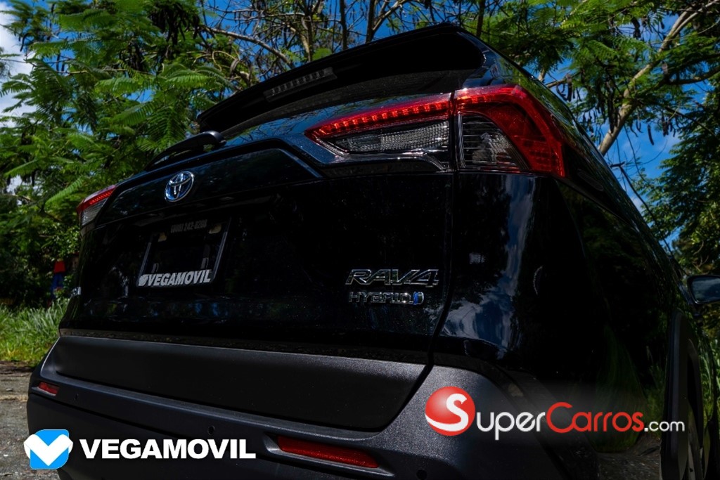 2025 Toyota RAV4 Hybrid TSS — foto 6 / 12
