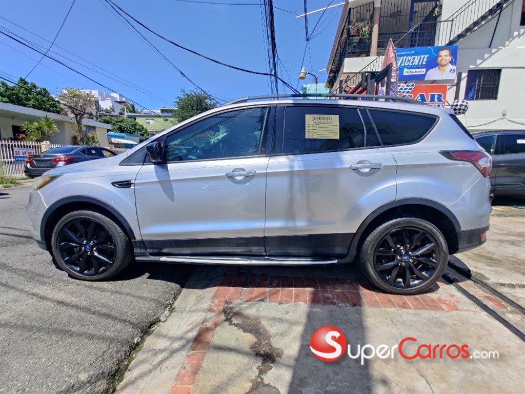 2017 Ford Escape SE Ecoboost — foto 4 / 6