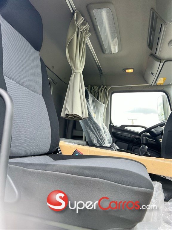 2024 Hino 700 — foto 6 / 12