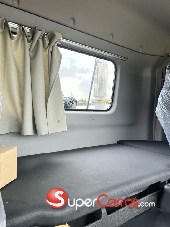 2024 Hino 700 — foto 7 / 12
