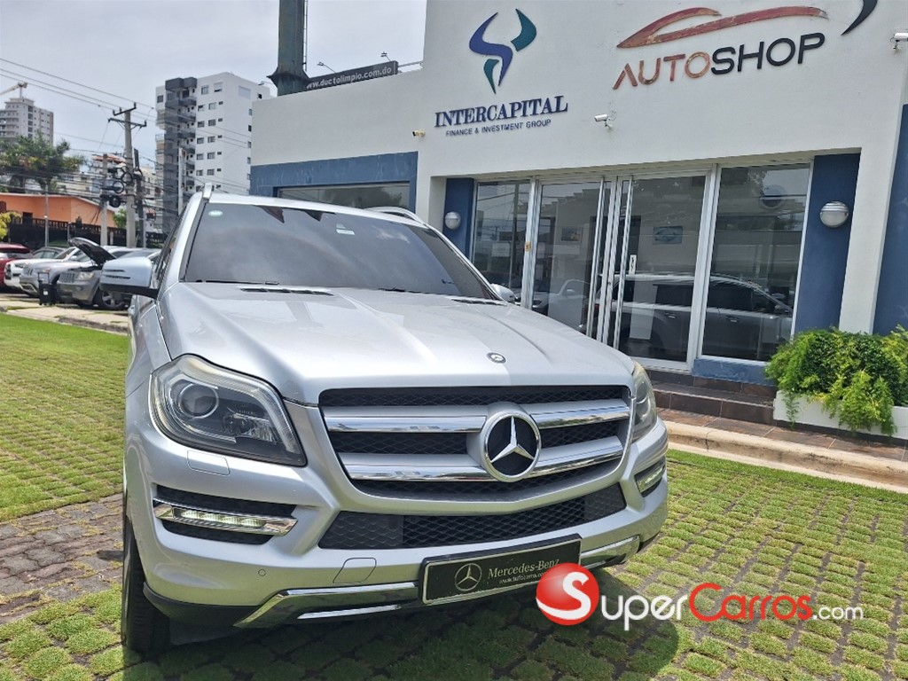2014 Mercedes-Benz Clase GL 400 — foto 2 / 9