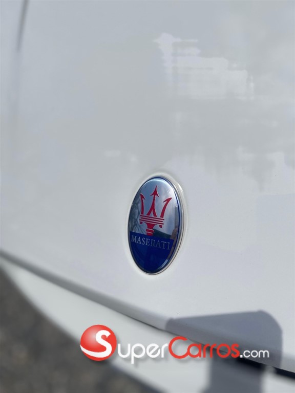 2019 Maserati Levante SQ4 — foto 3 / 12
