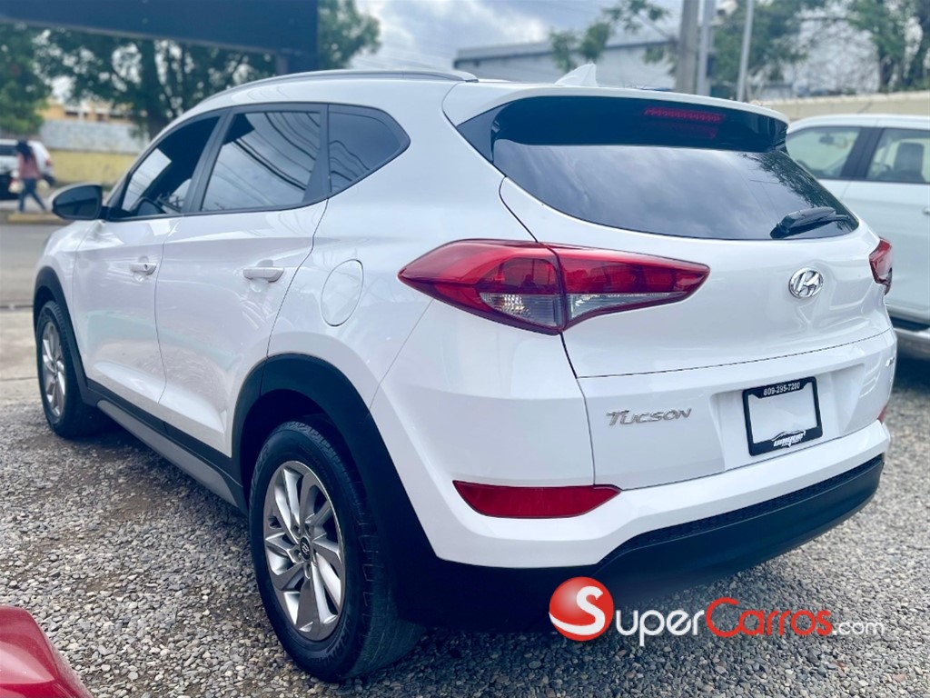2018 Hyundai Tucson SE — foto 8 / 10