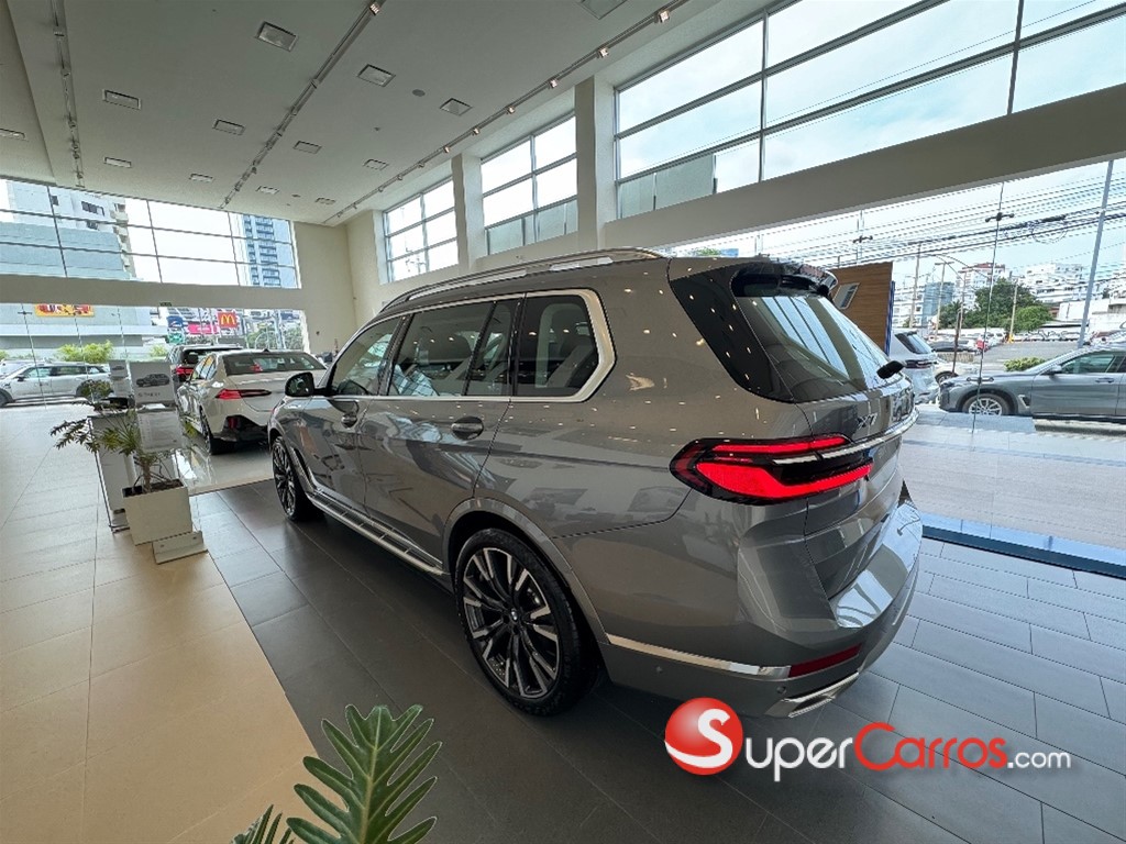 2024 BMW X X7 XDrive40i Pure Excellence — foto 6 / 11