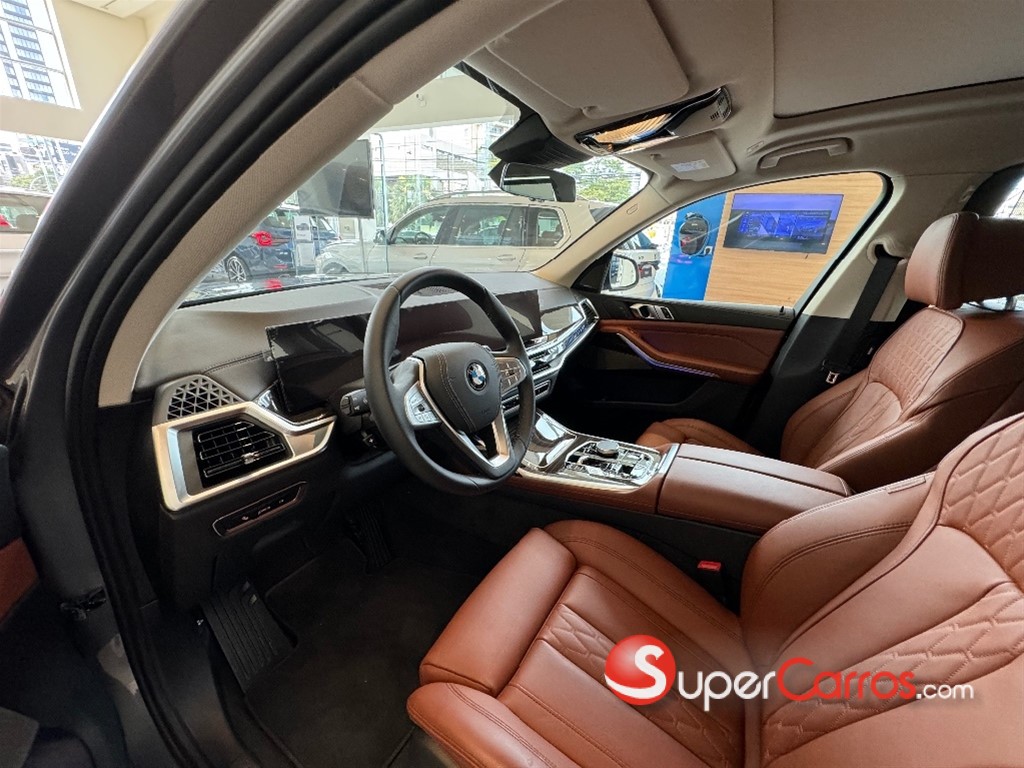 2024 BMW X X7 XDrive40i Pure Excellence — foto 7 / 11