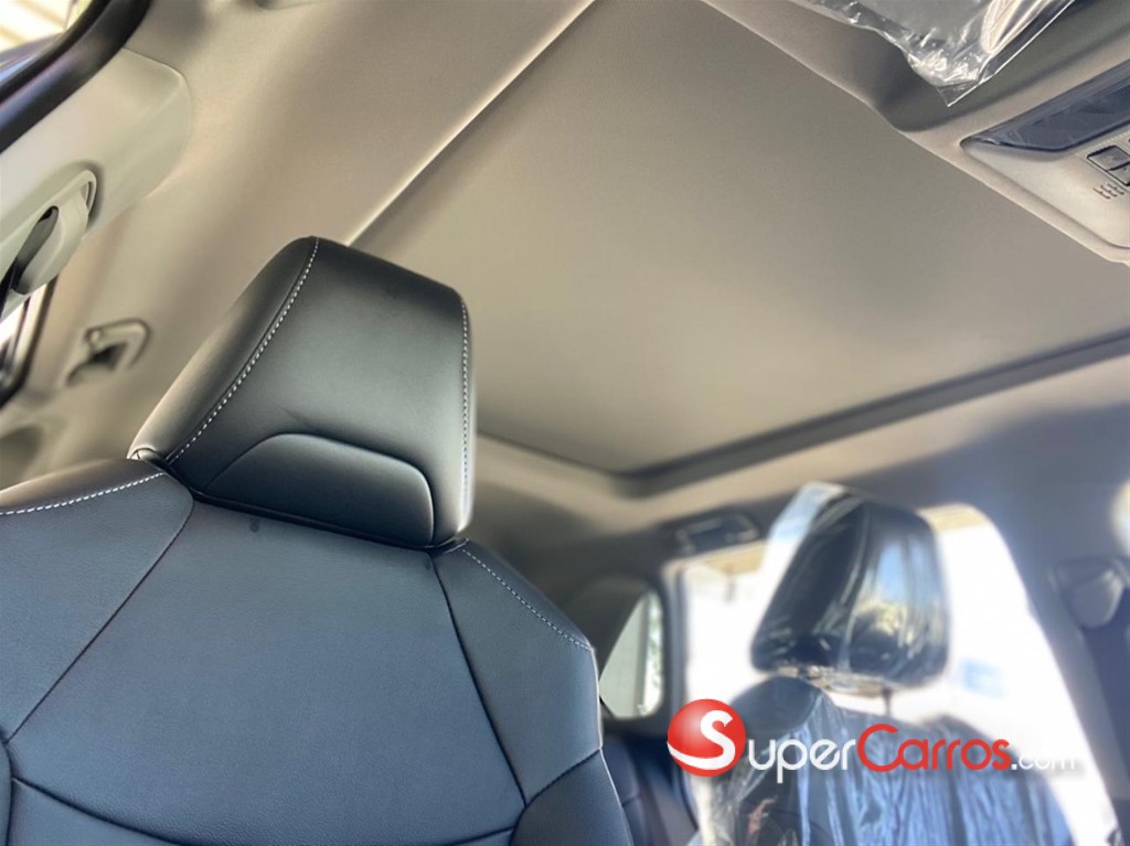 2026 Toyota RAV4 Limited Hybrid — foto 7 / 9