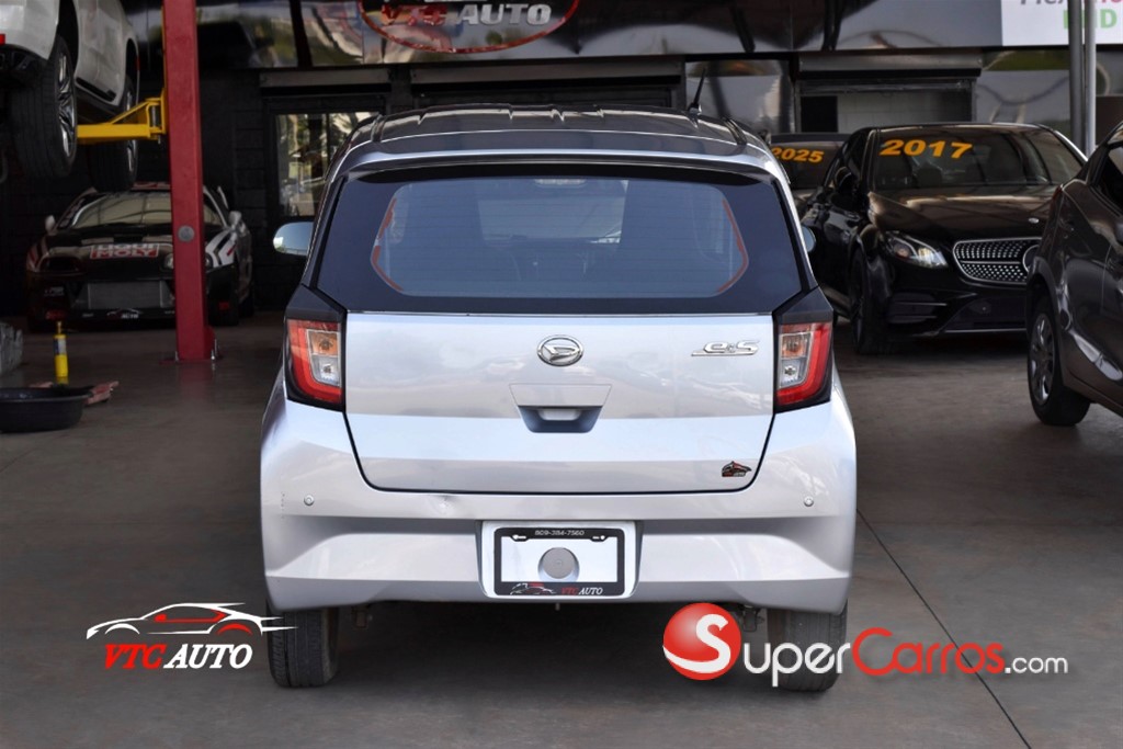2017 Daihatsu Mira — foto 4 / 12
