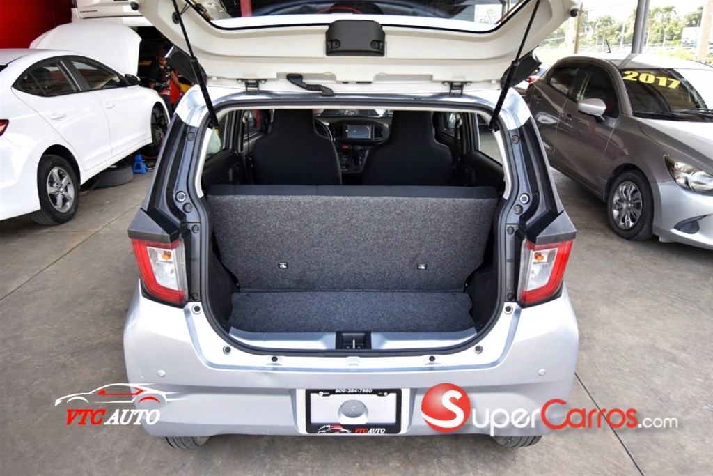 2017 Daihatsu Mira — foto 11 / 12