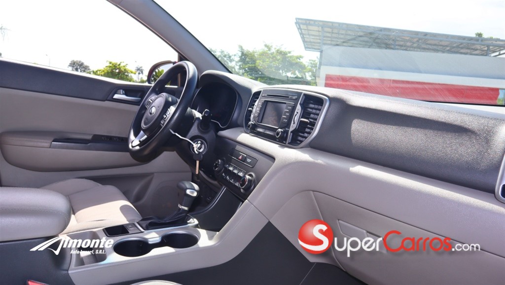2017 Kia Sportage LX — foto 7 / 12