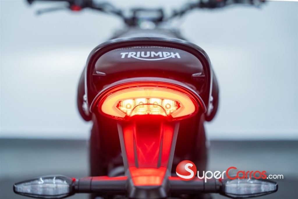 2025 Triumph Motorcycles — foto 6 / 12