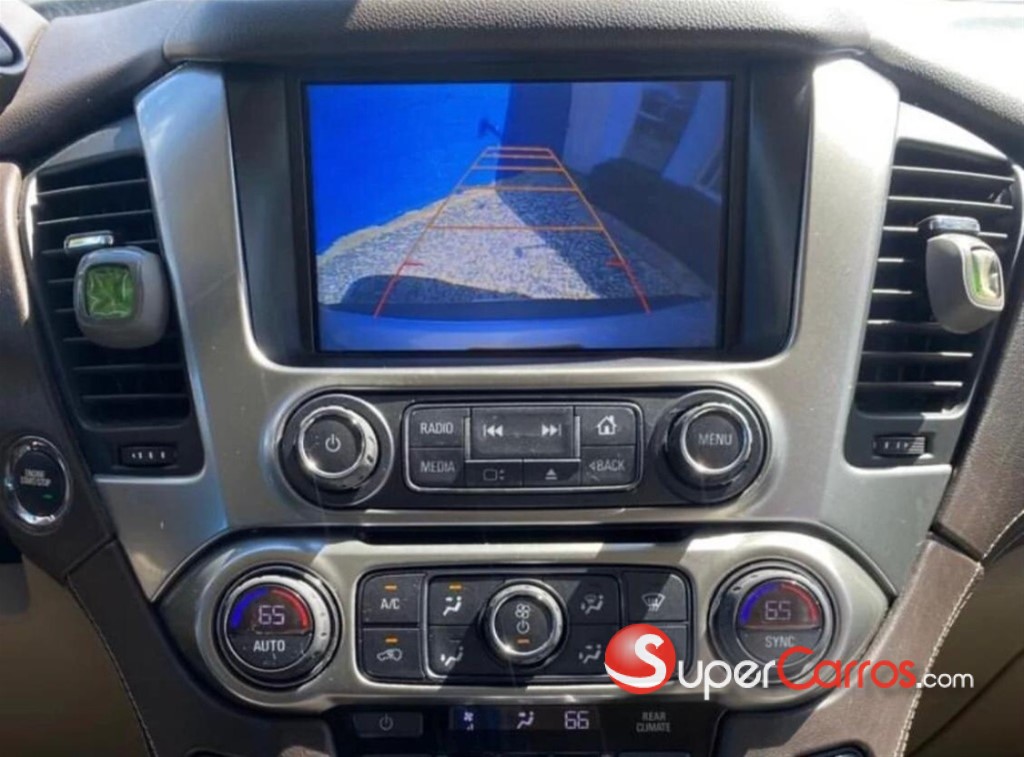 2017 Chevrolet Suburban LT — foto 10 / 10