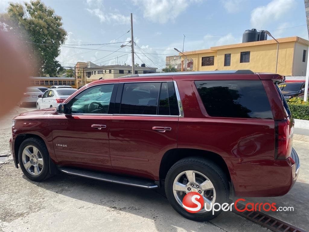2017 Chevrolet Tahoe Premier — foto 9 / 12