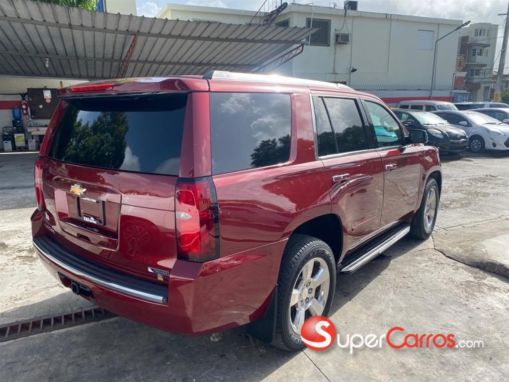 2017 Chevrolet Tahoe Premier — foto 10 / 12