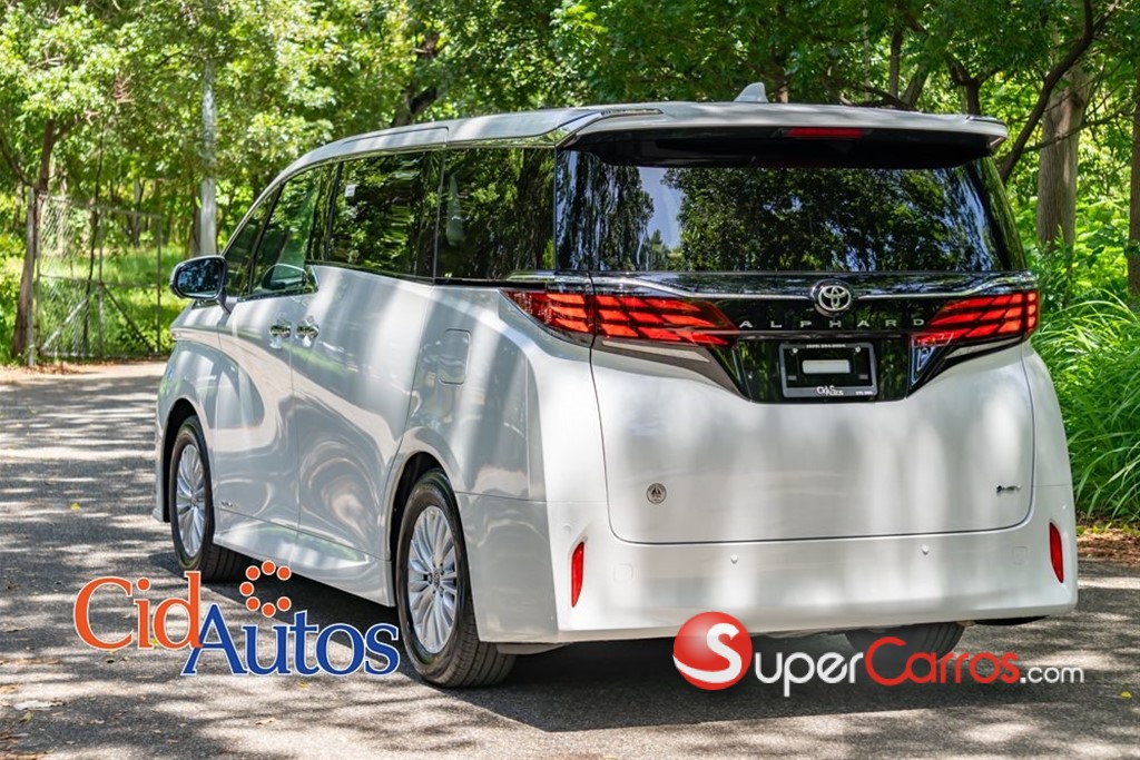 2026 Toyota Alphard Limited Hybrid — foto 4 / 12