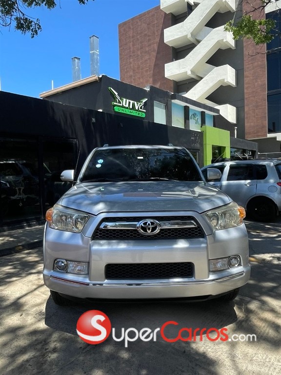 2012 Toyota 4 Runner Limited — foto 9 / 12
