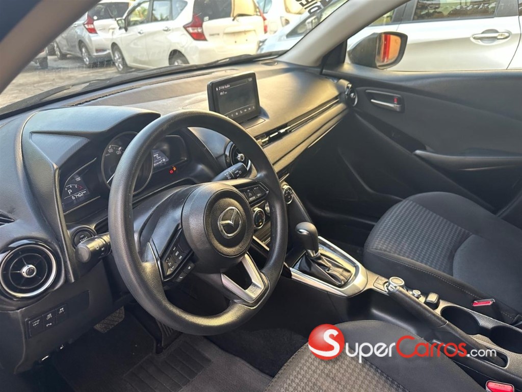 2018 Mazda Demio — foto 4 / 9