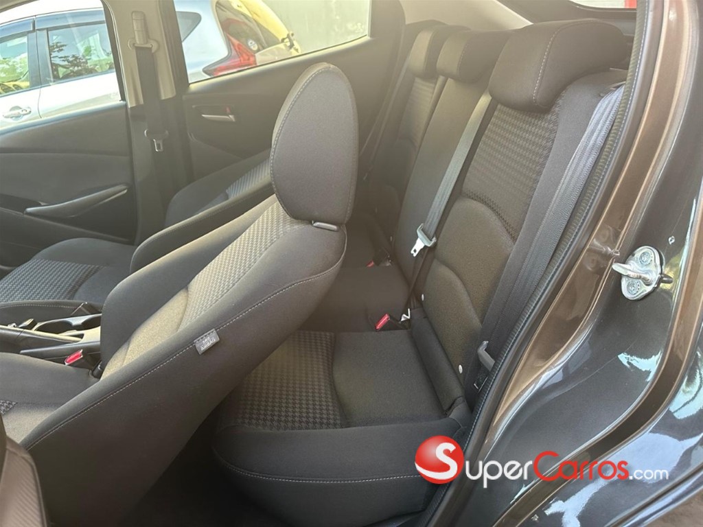 2018 Mazda Demio — foto 5 / 9