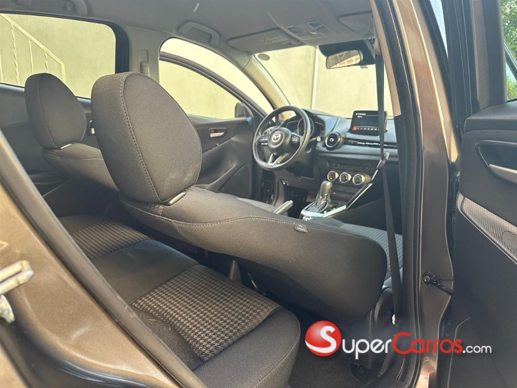 2018 Mazda Demio — foto 7 / 9