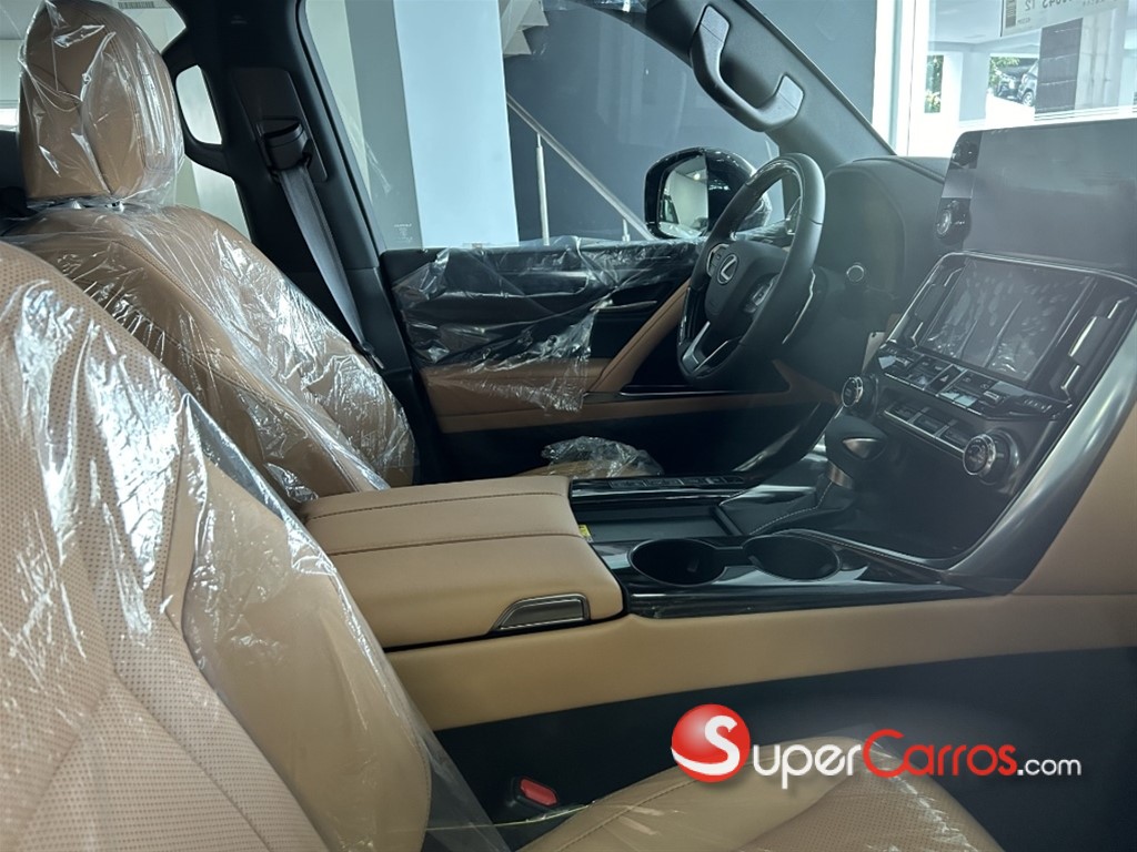 2024 Lexus LX 600 URBAN — foto 4 / 4